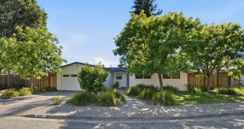 1103 Michigan Drive Santa Rosa CA 95405
