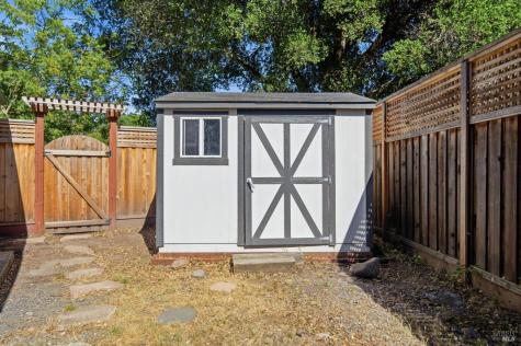 1103 Michigan Drive Santa Rosa CA 95405