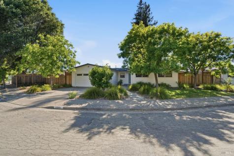 1103 Michigan Drive Santa Rosa CA 95405