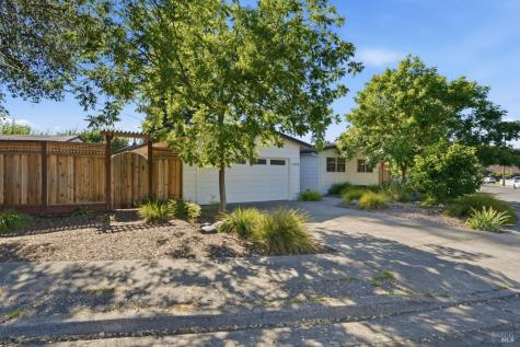 1103 Michigan Drive Santa Rosa CA 95405