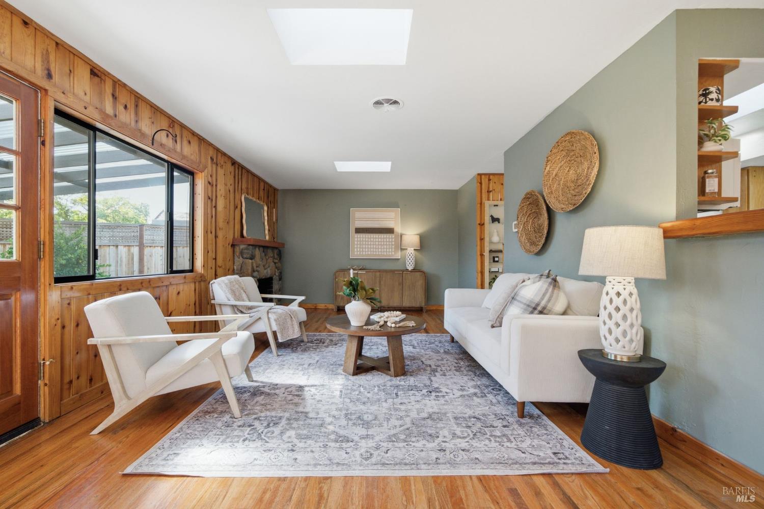 1103 Michigan Drive Santa Rosa CA 95405