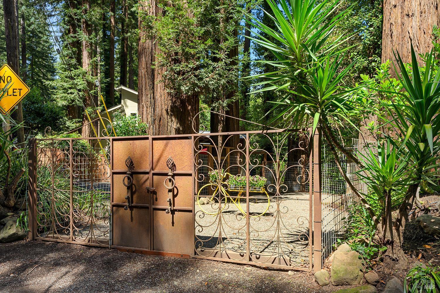 15607 Old Cazadero Road Guerneville CA 95446