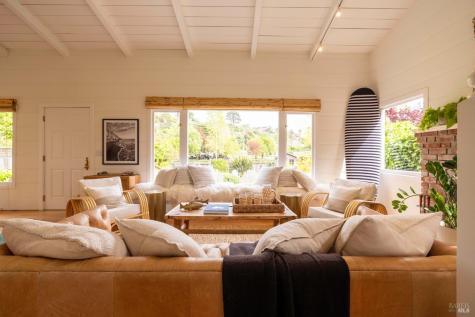 10 Park Avenue Bolinas CA 94924