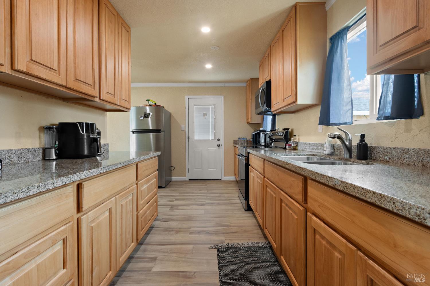 942 5th Street Vallejo CA 94590