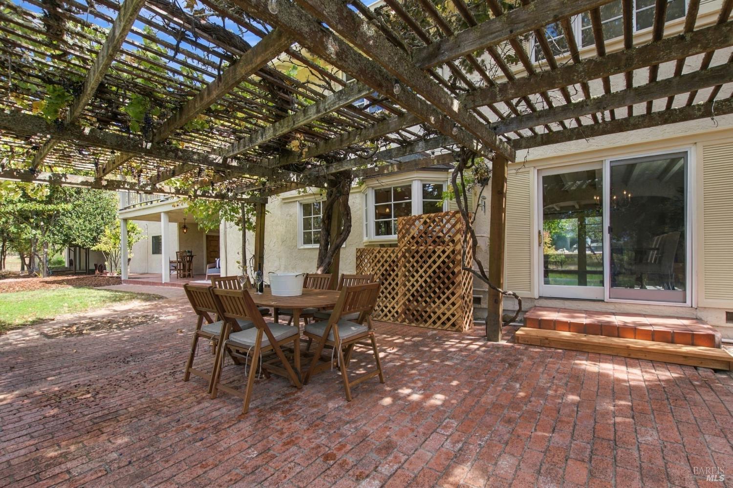 1225 Olive Hill Lane Napa CA 94558