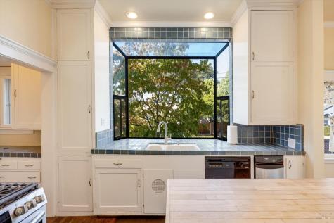 826 Slater Street Santa Rosa CA 95404