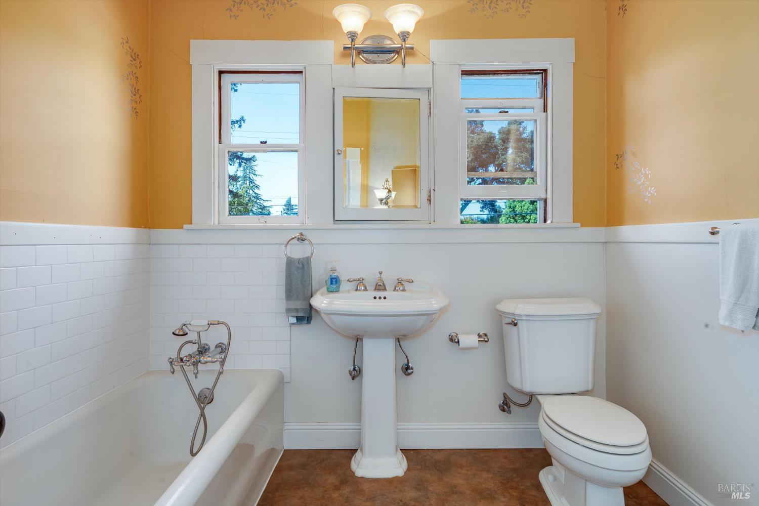 826 Slater Street Santa Rosa CA 95404