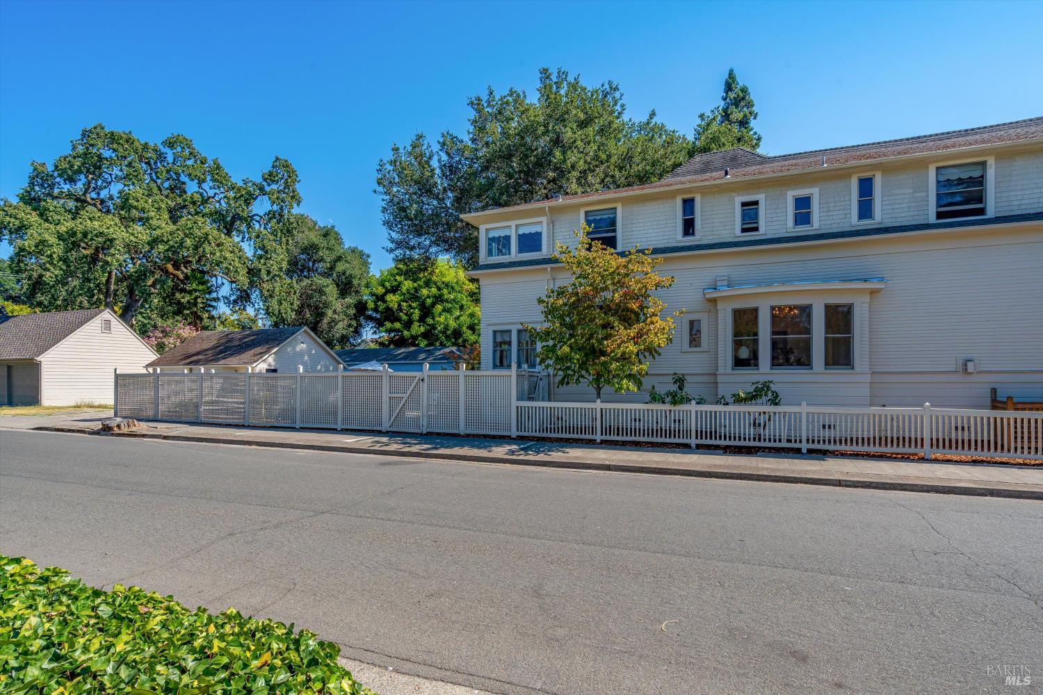 826 Slater Street Santa Rosa CA 95404