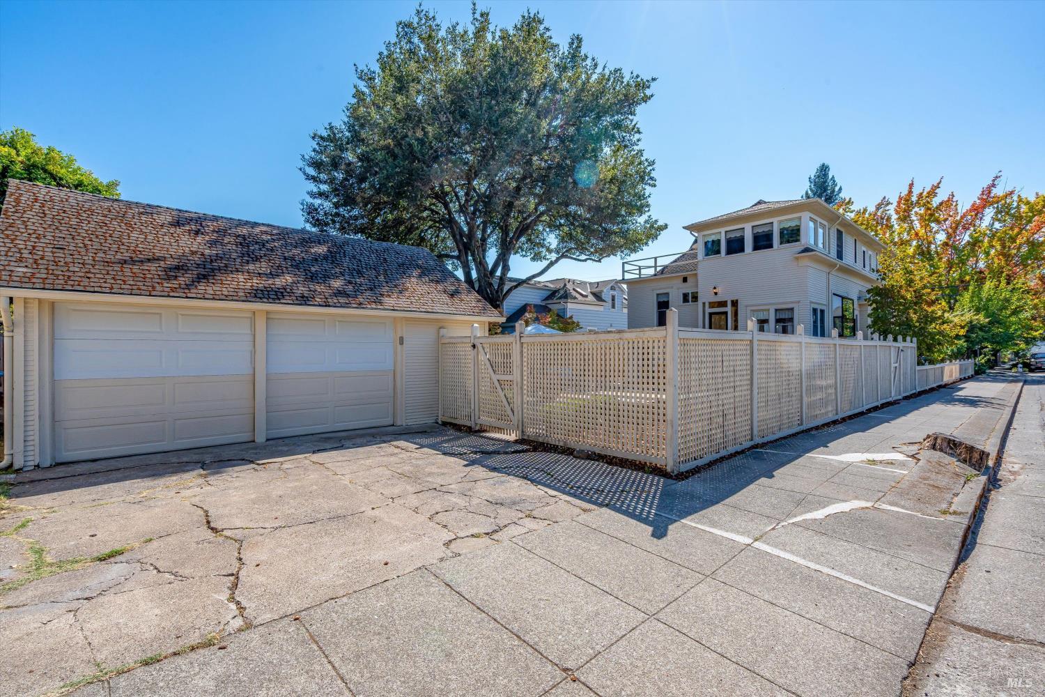 826 Slater Street Santa Rosa CA 95404