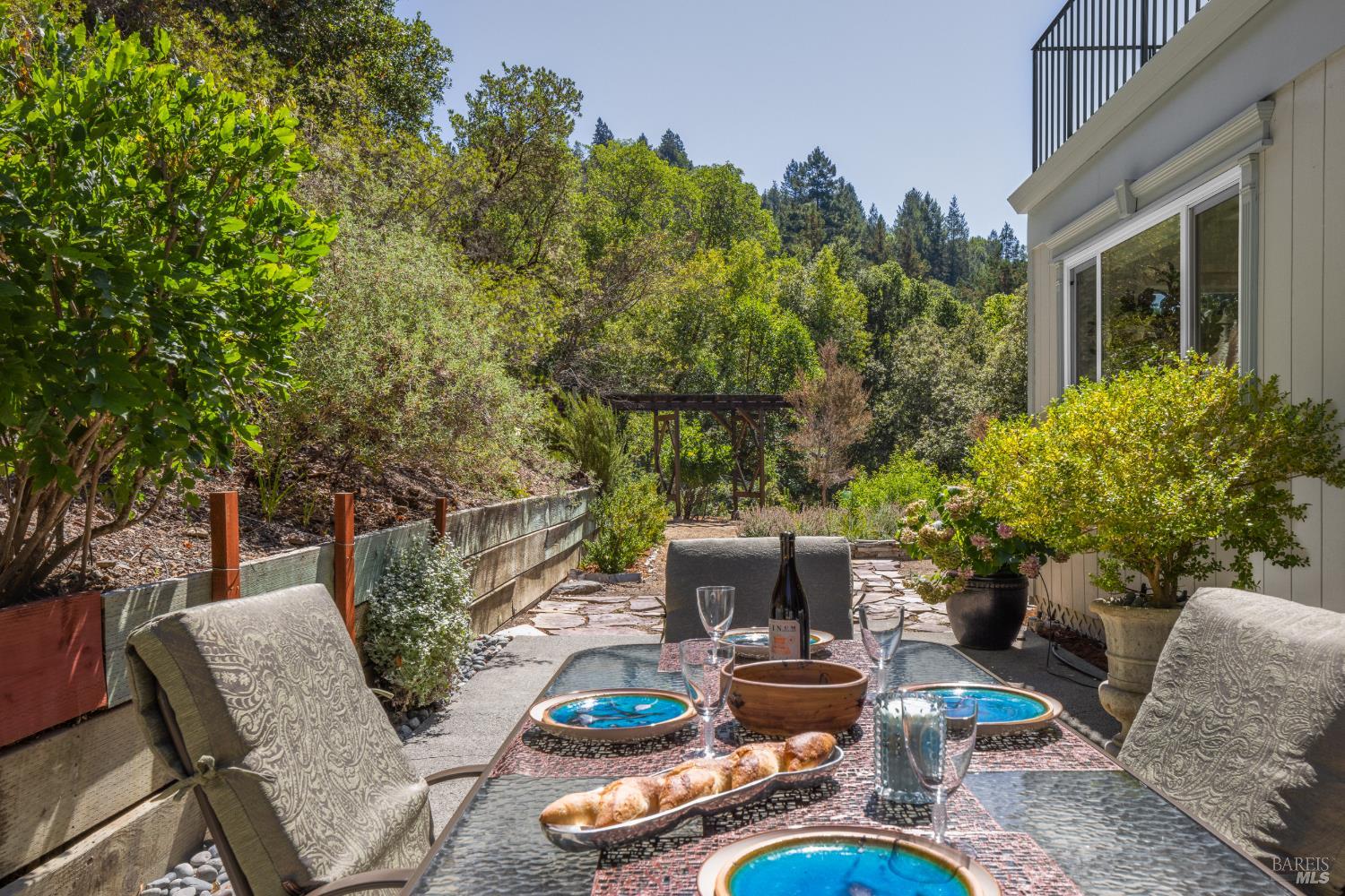 16149 Fern Way Guerneville CA 95446