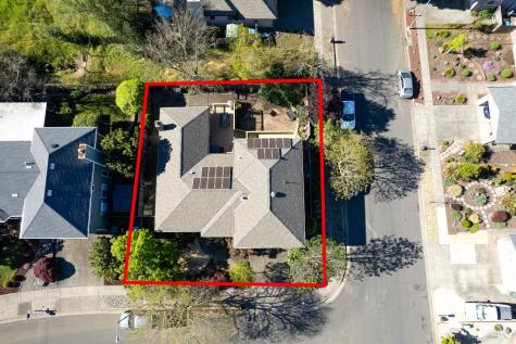 4808 Foxglove Court Santa Rosa CA 95405