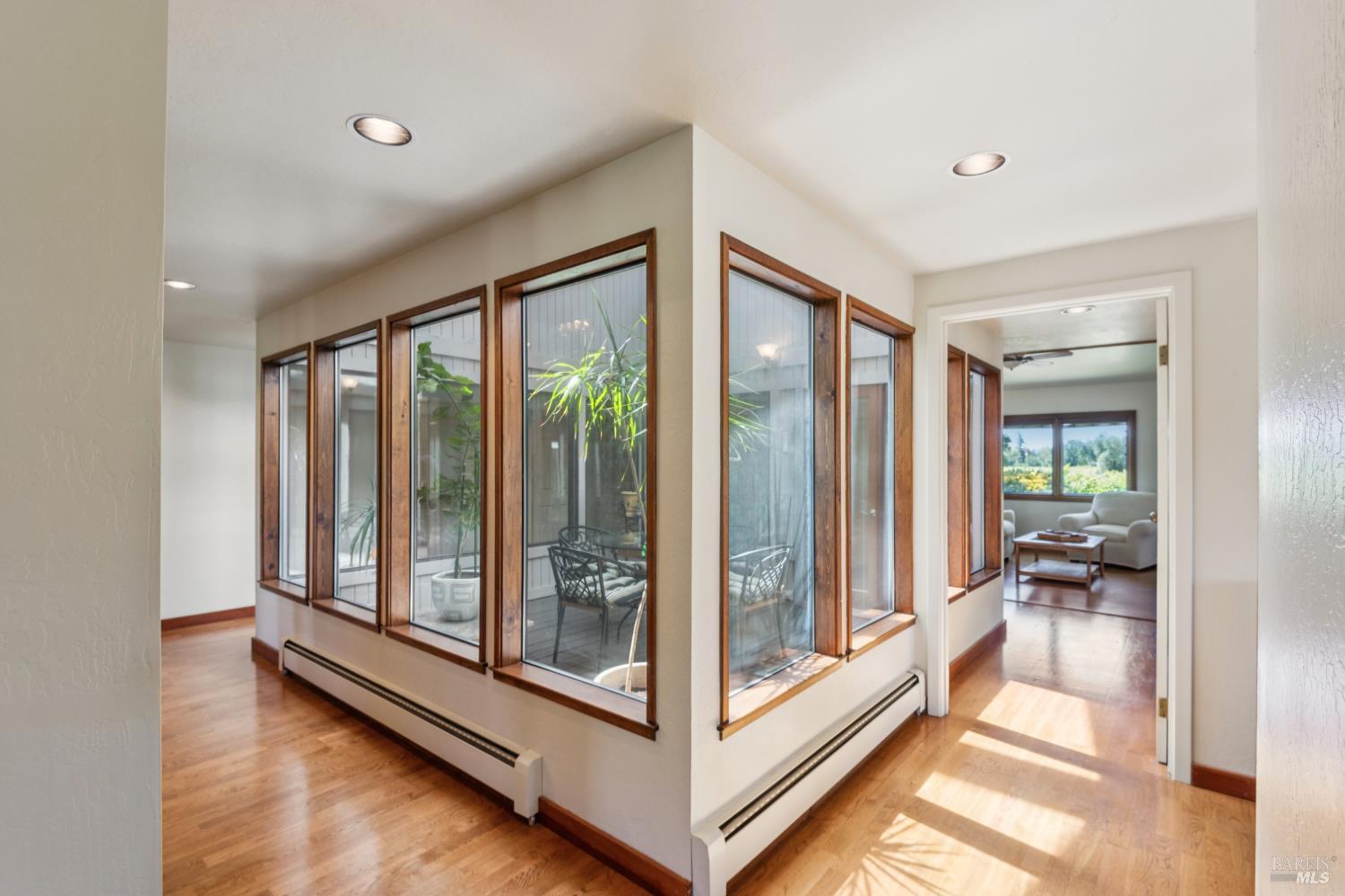 1075 Lark Avenue Sonoma CA 95476
