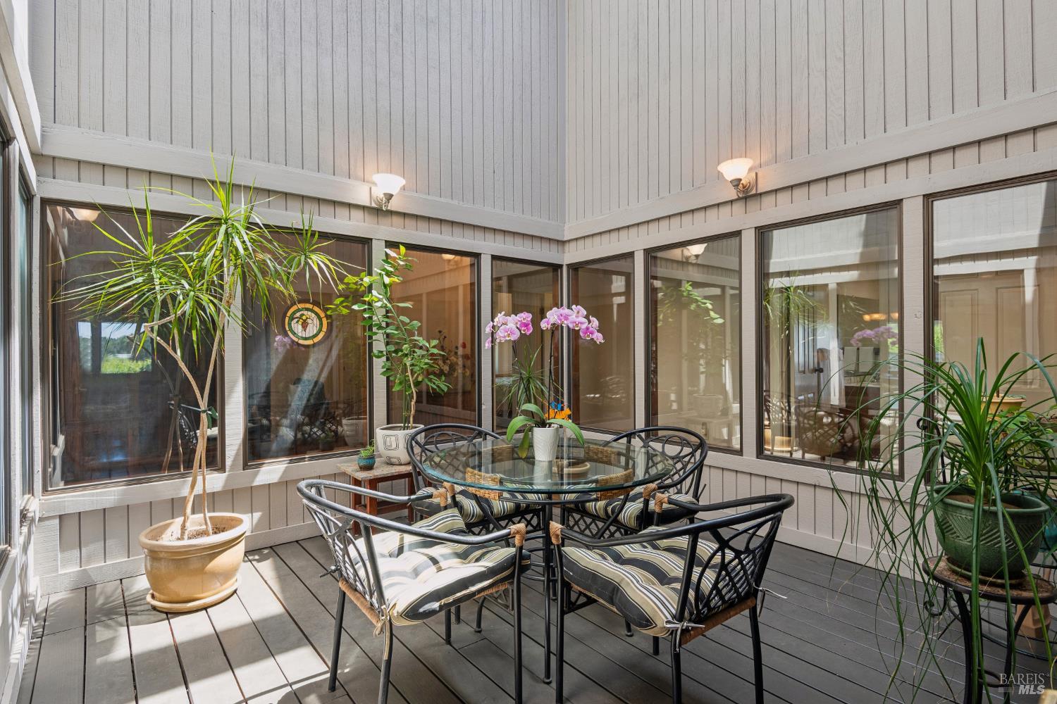 1075 Lark Avenue Sonoma CA 95476