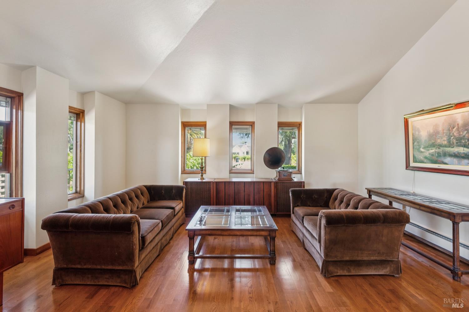 1075 Lark Avenue Sonoma CA 95476