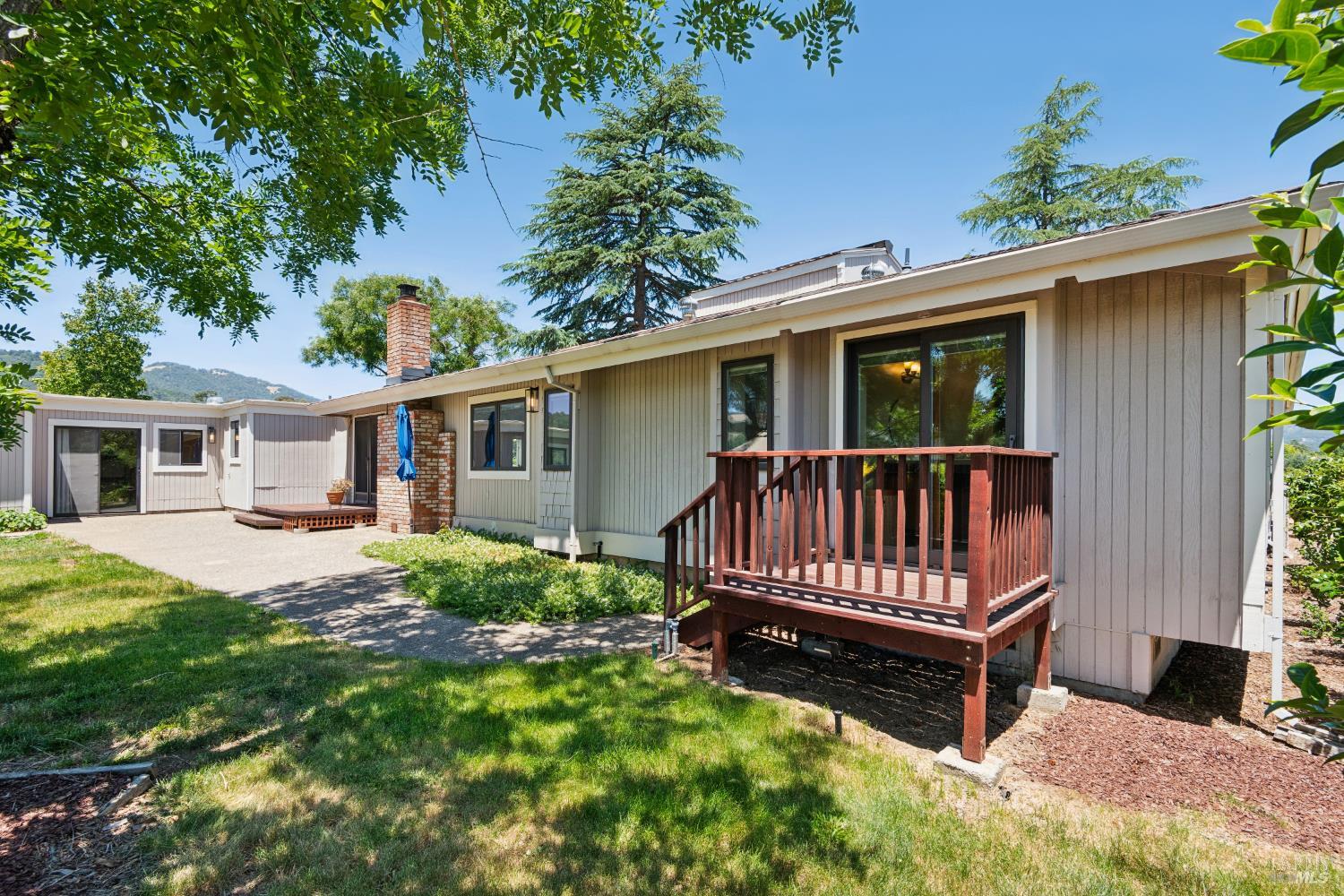 1075 Lark Avenue Sonoma CA 95476
