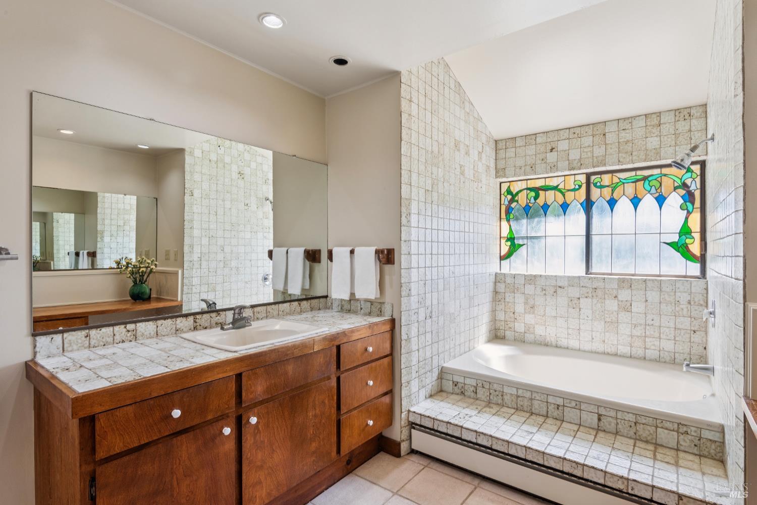 1075 Lark Avenue Sonoma CA 95476