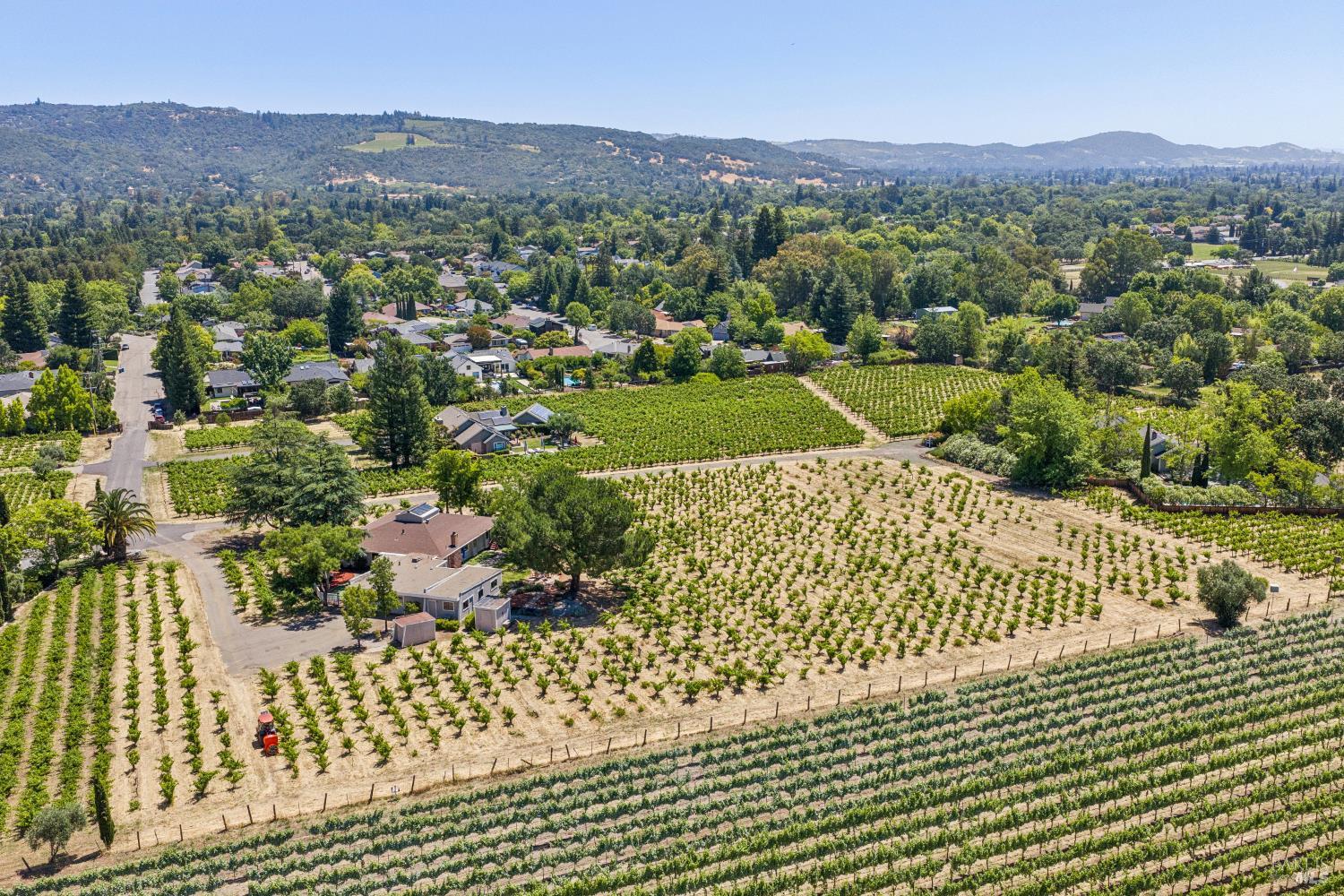 1075 Lark Avenue Sonoma CA 95476