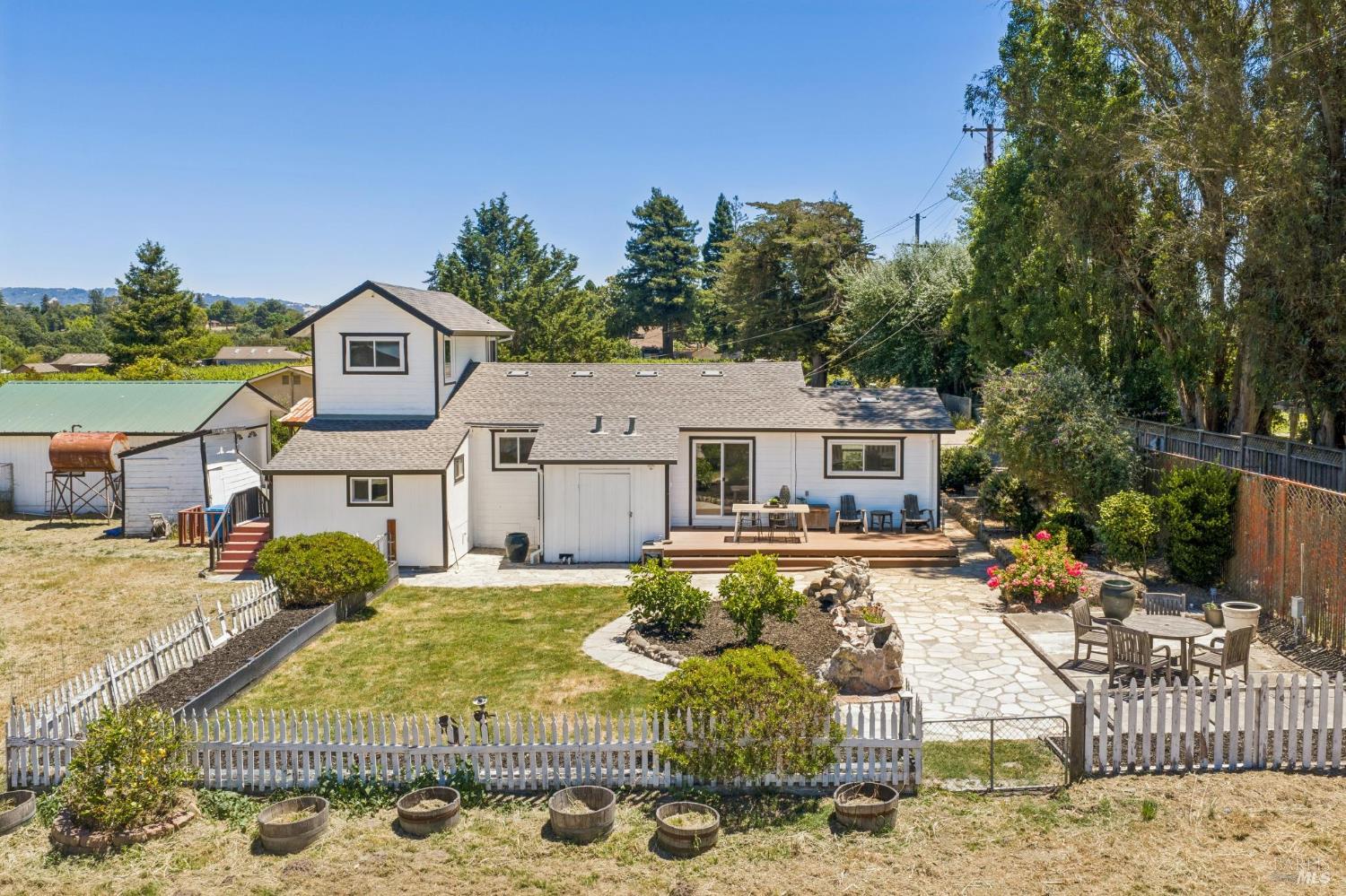 5370 Daywalt Lane Sebastopol CA 95472