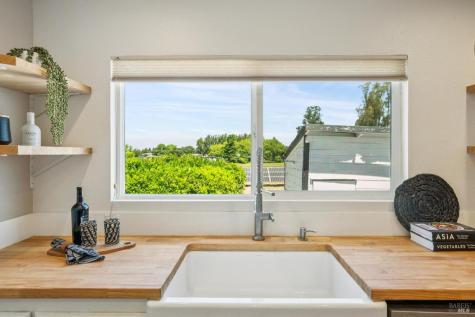 5370 Daywalt Lane Sebastopol CA 95472