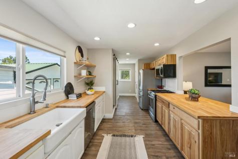 5370 Daywalt Lane Sebastopol CA 95472