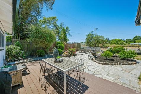 5370 Daywalt Lane Sebastopol CA 95472