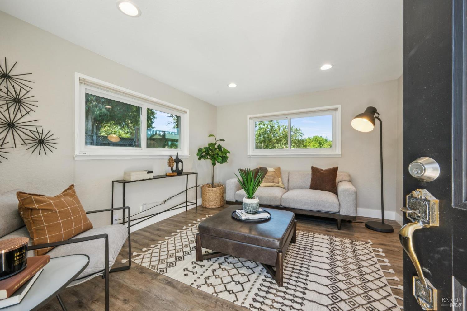 5370 Daywalt Lane Sebastopol CA 95472