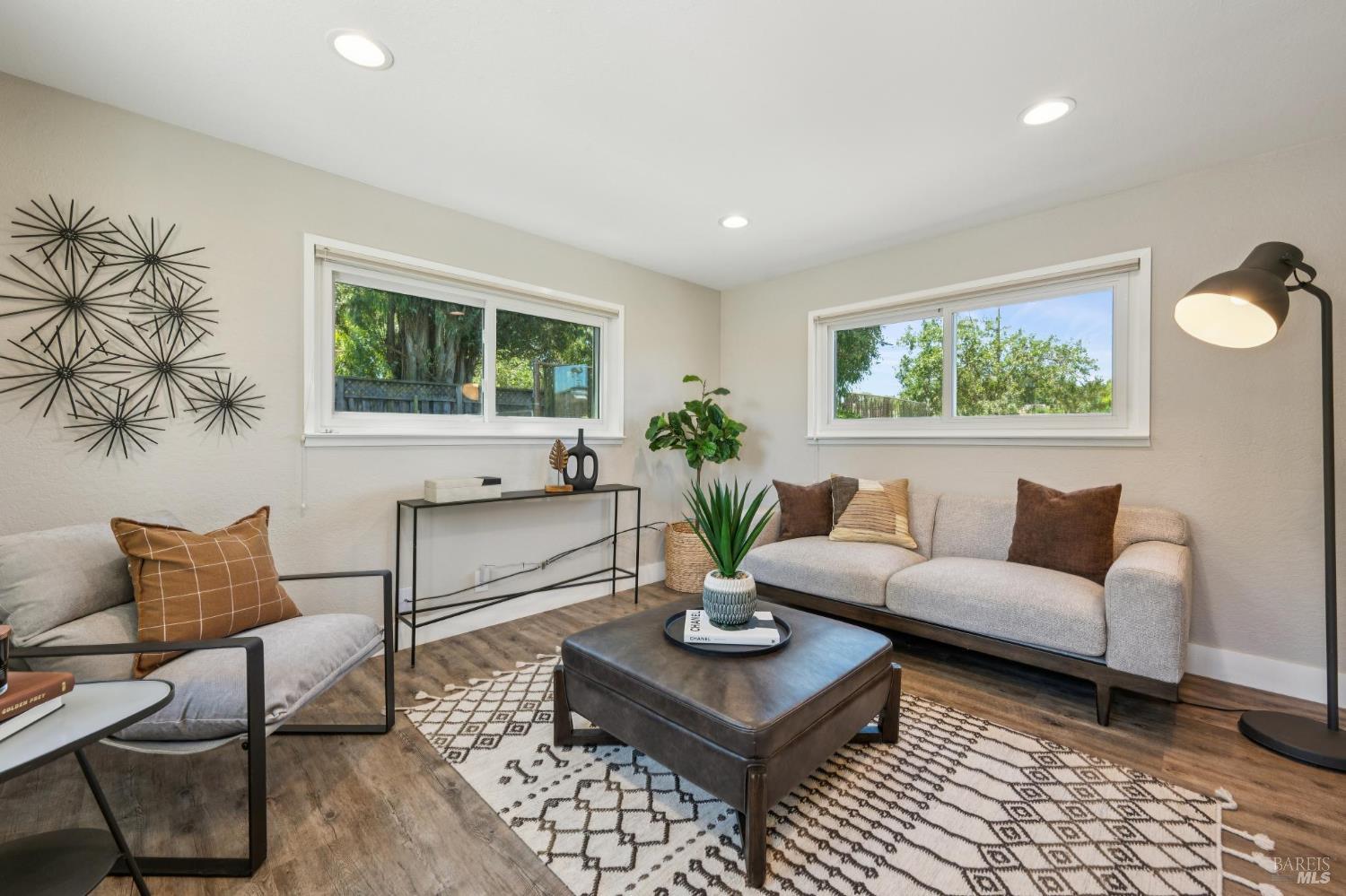 5370 Daywalt Lane Sebastopol CA 95472