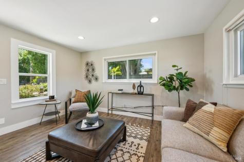 5370 Daywalt Lane Sebastopol CA 95472