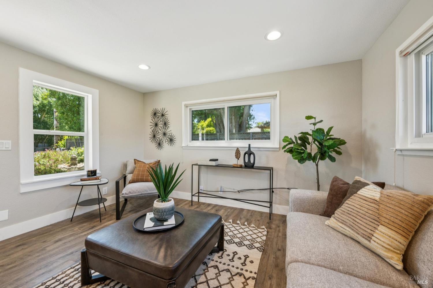 5370 Daywalt Lane Sebastopol CA 95472