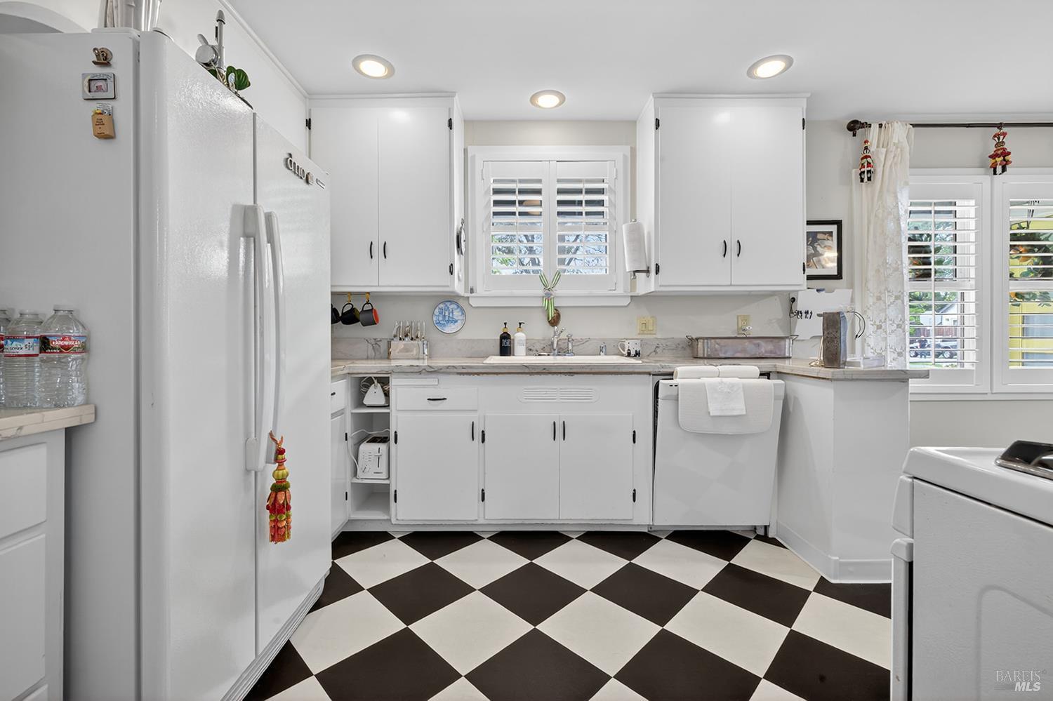 1832 Wright Street Santa Rosa CA 95404