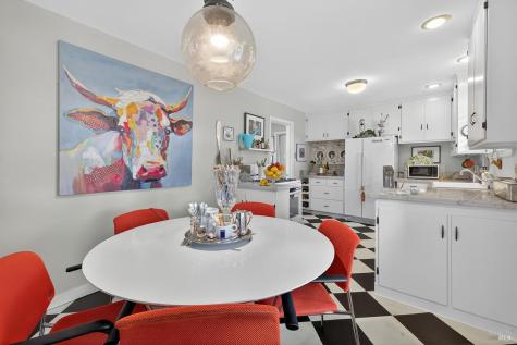 1832 Wright Street Santa Rosa CA 95404