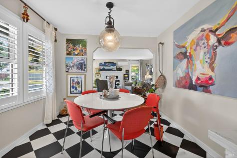 1832 Wright Street Santa Rosa CA 95404