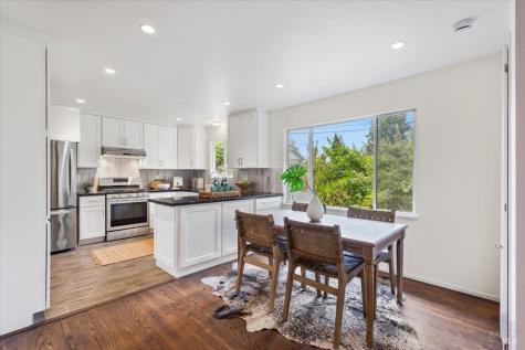 7960 Bella Vista Drive Sebastopol CA 95472