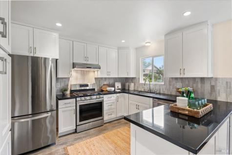 7960 Bella Vista Drive Sebastopol CA 95472