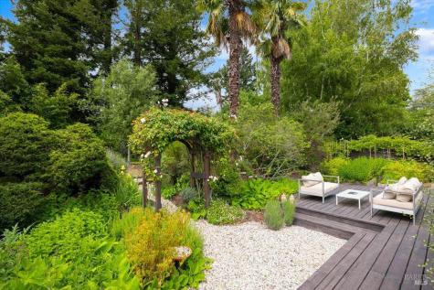 7960 Bella Vista Drive Sebastopol CA 95472