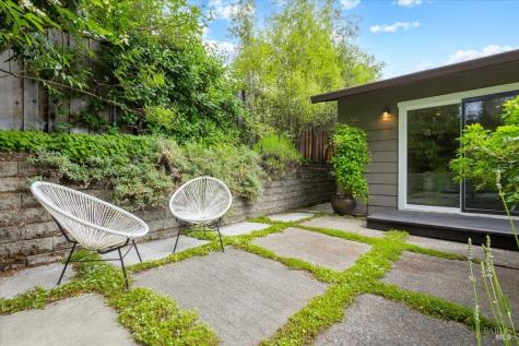 7960 Bella Vista Drive Sebastopol CA 95472