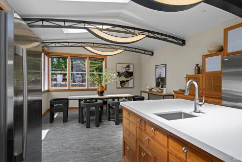 700 Ellis Court Sebastopol CA 95472
