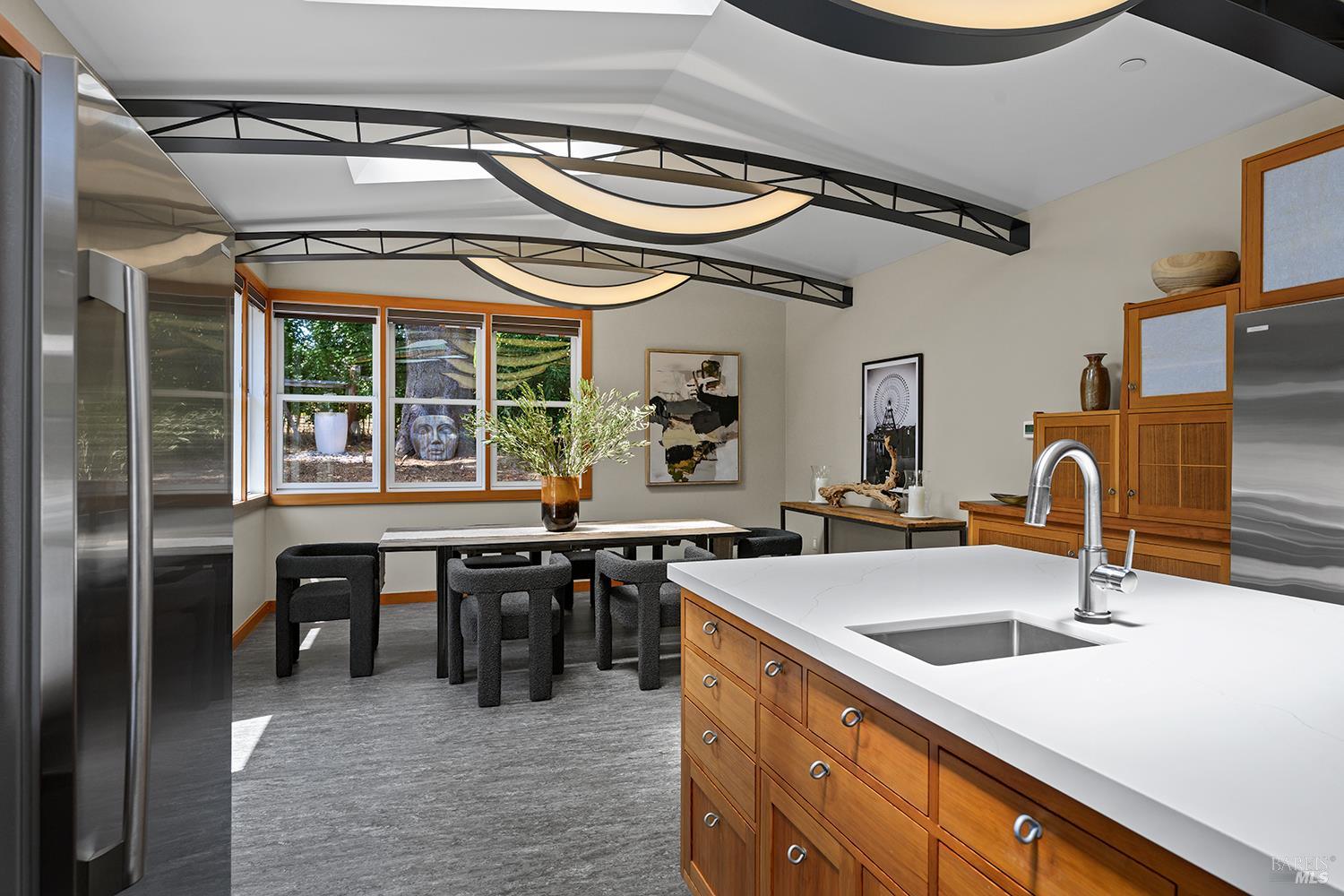 700 Ellis Court Sebastopol CA 95472