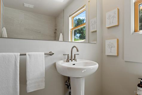 700 Ellis Court Sebastopol CA 95472