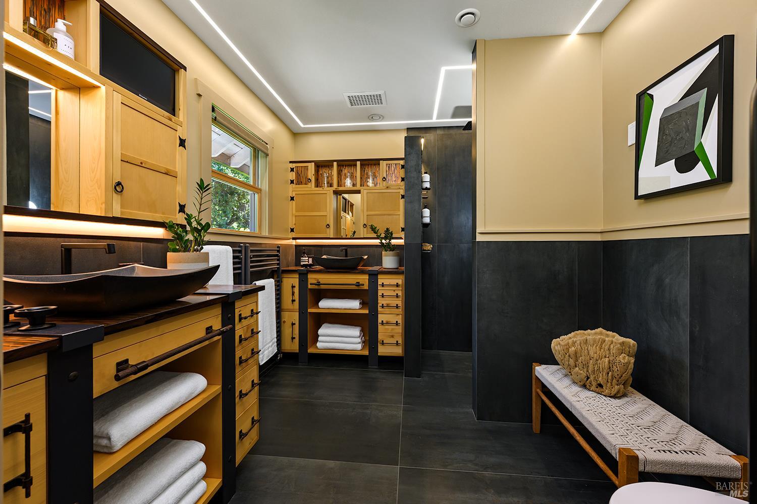 700 Ellis Court Sebastopol CA 95472