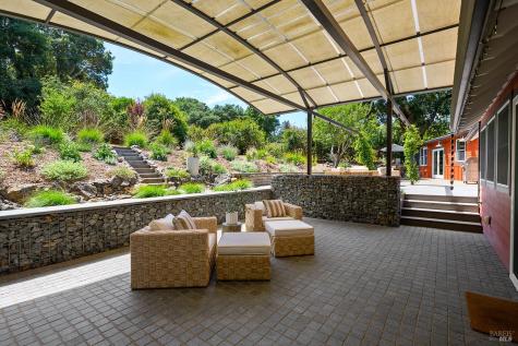 700 Ellis Court Sebastopol CA 95472