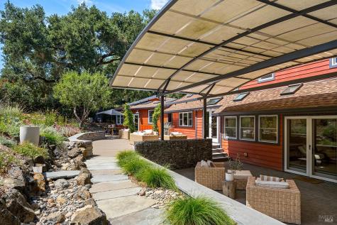 700 Ellis Court Sebastopol CA 95472