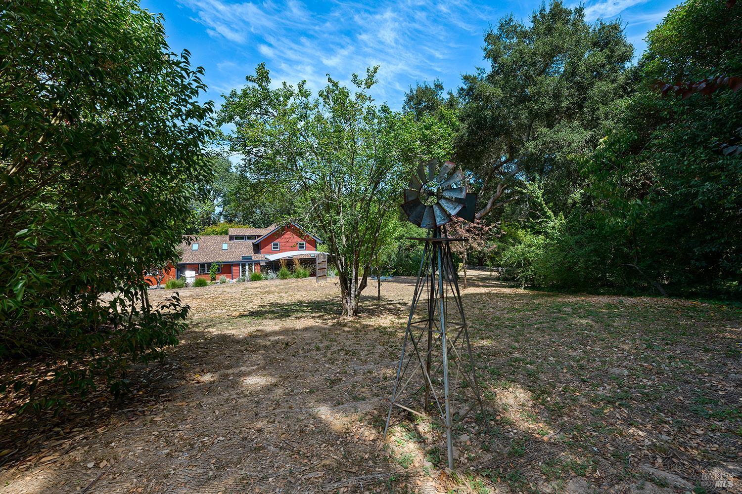 700 Ellis Court Sebastopol CA 95472