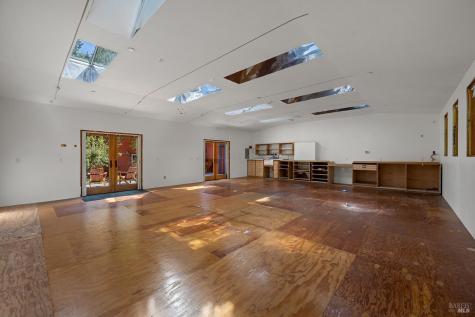700 Ellis Court Sebastopol CA 95472