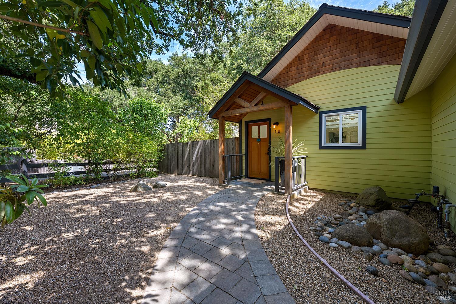 700 Ellis Court Sebastopol CA 95472