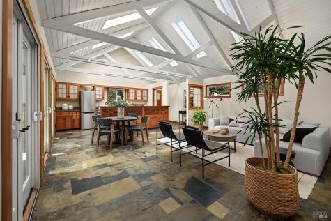 700 Ellis Court Sebastopol CA 95472