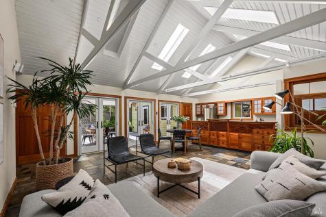 700 Ellis Court Sebastopol CA 95472