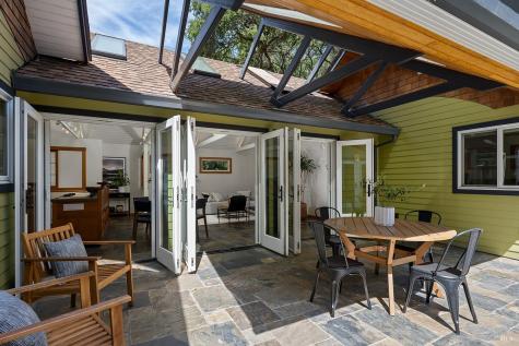 700 Ellis Court Sebastopol CA 95472