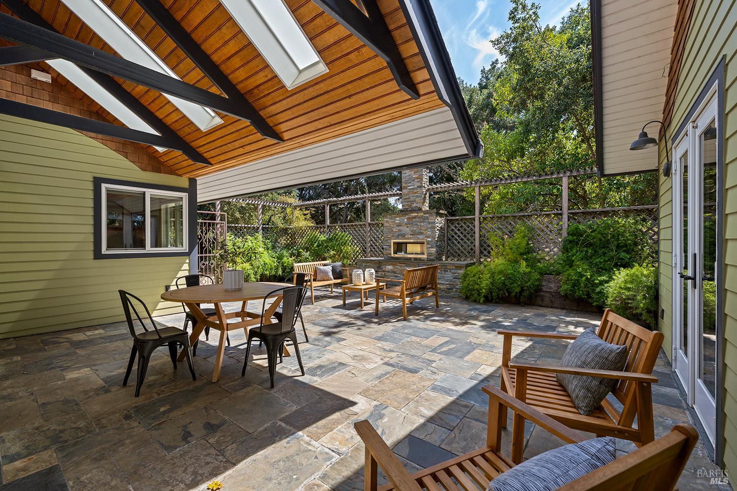 700 Ellis Court Sebastopol CA 95472