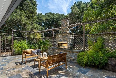 700 Ellis Court Sebastopol CA 95472